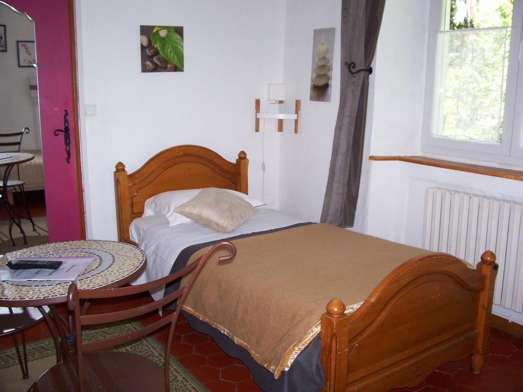 Auberge Cocagne Aveze  Exterior photo